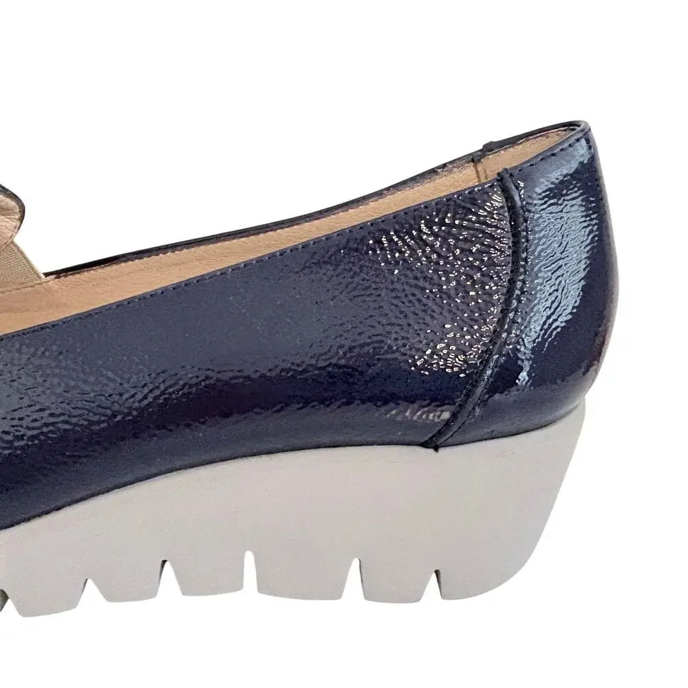 Wonders Spain Textured Laser Cut Patent Leather Tasseled Wedge Loafers Navy Blue